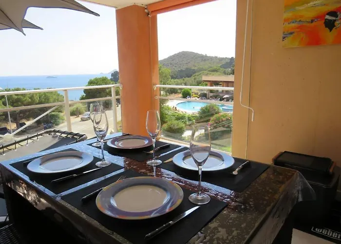 Bel App T2 En Bord De Vue Sanquinaires Piscine *